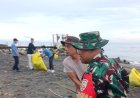 Tiga Pilar Kelurahan Ampenan Tengah Bersinergi Bersihkan Pantai Ampenan