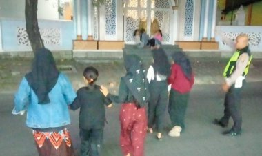 Polsek Mataram Perketat Pengamanan Sholat Tarawih Perdana, Pastikan Ibadah Ramadan Berjalan Khusyuk dan Aman